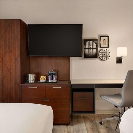 Hotel Doubletree By Hilton New York Downtown Esterno foto