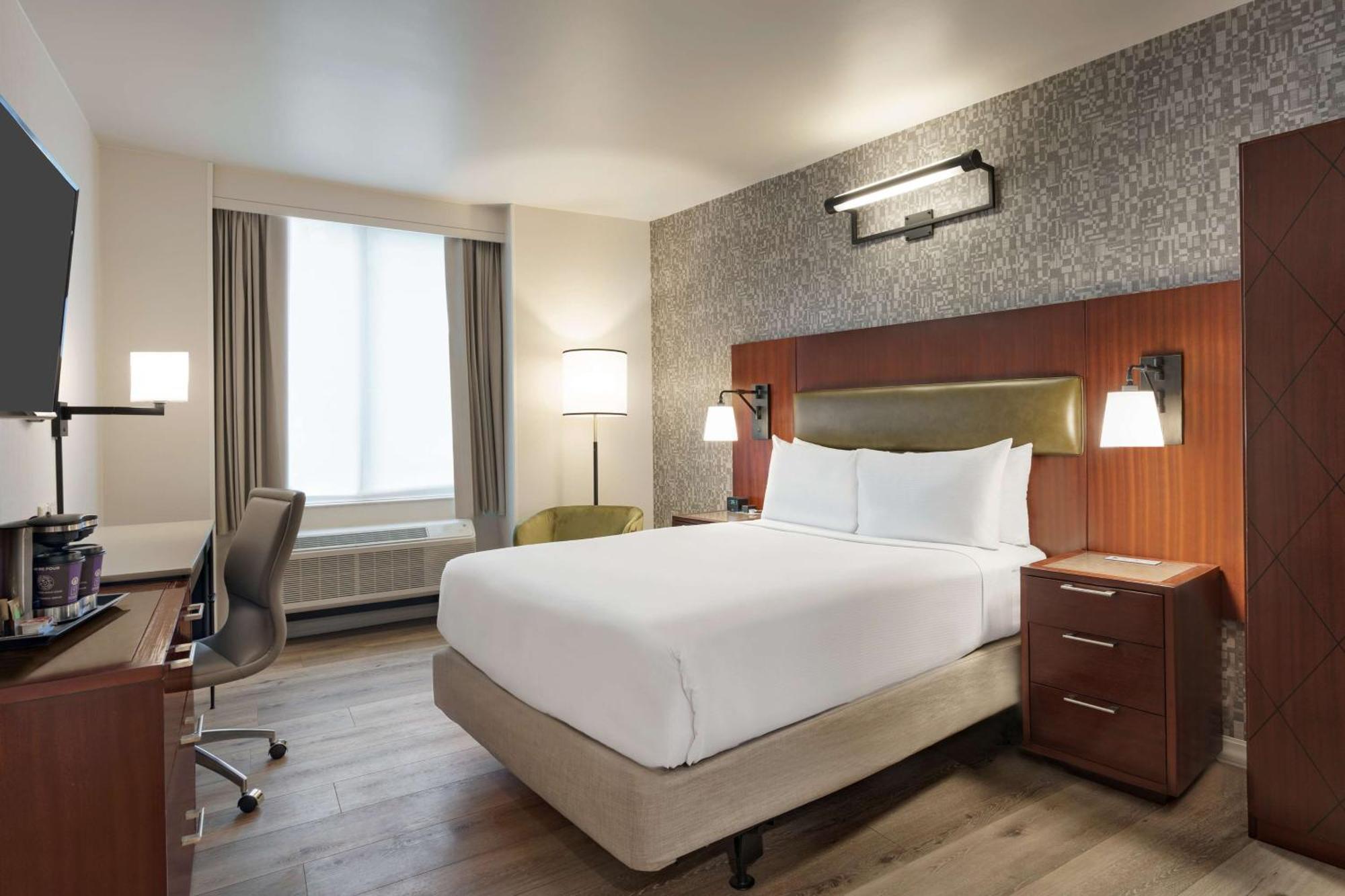 Hotel Doubletree By Hilton New York Downtown Esterno foto