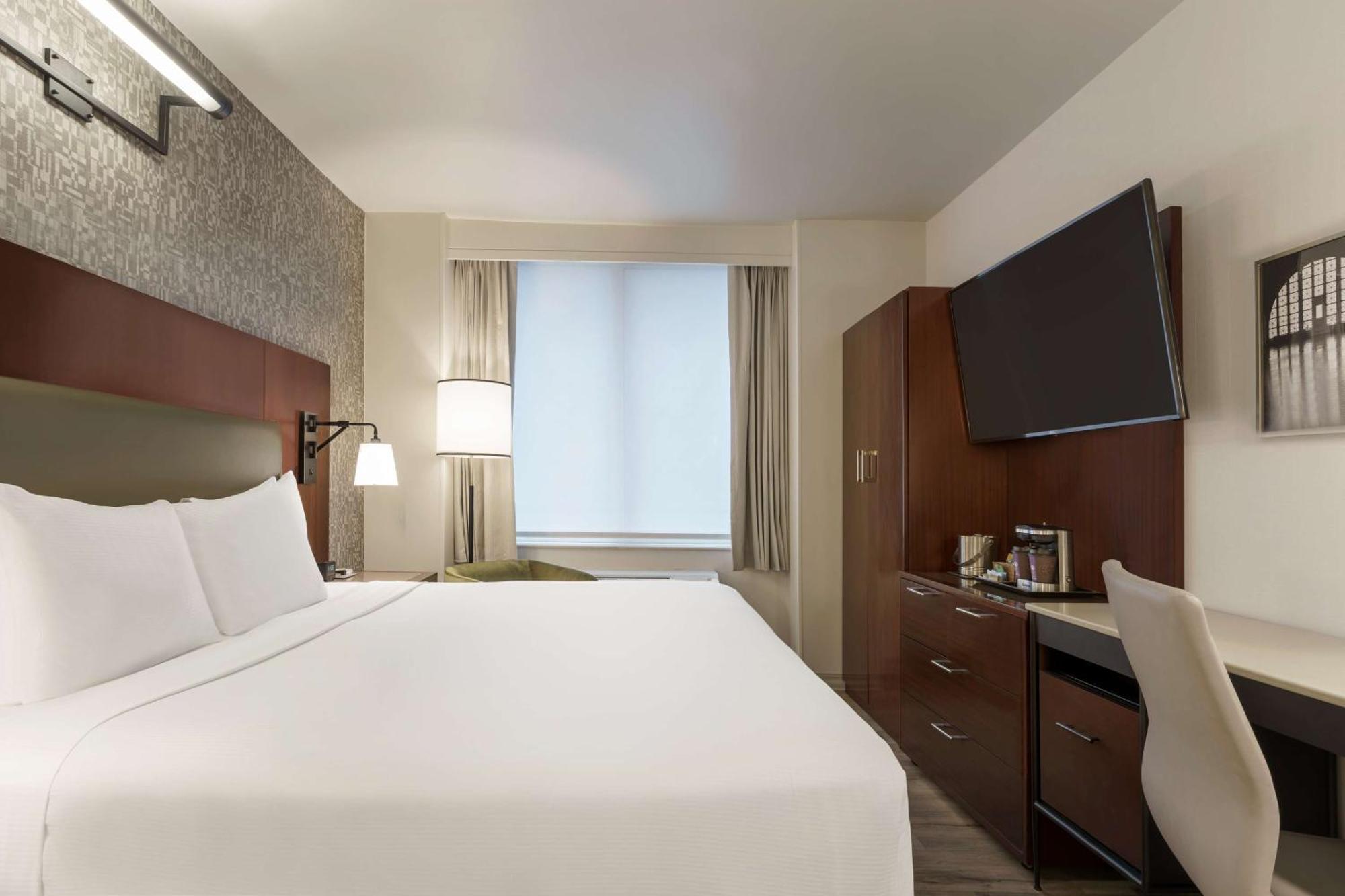 Hotel Doubletree By Hilton New York Downtown Esterno foto