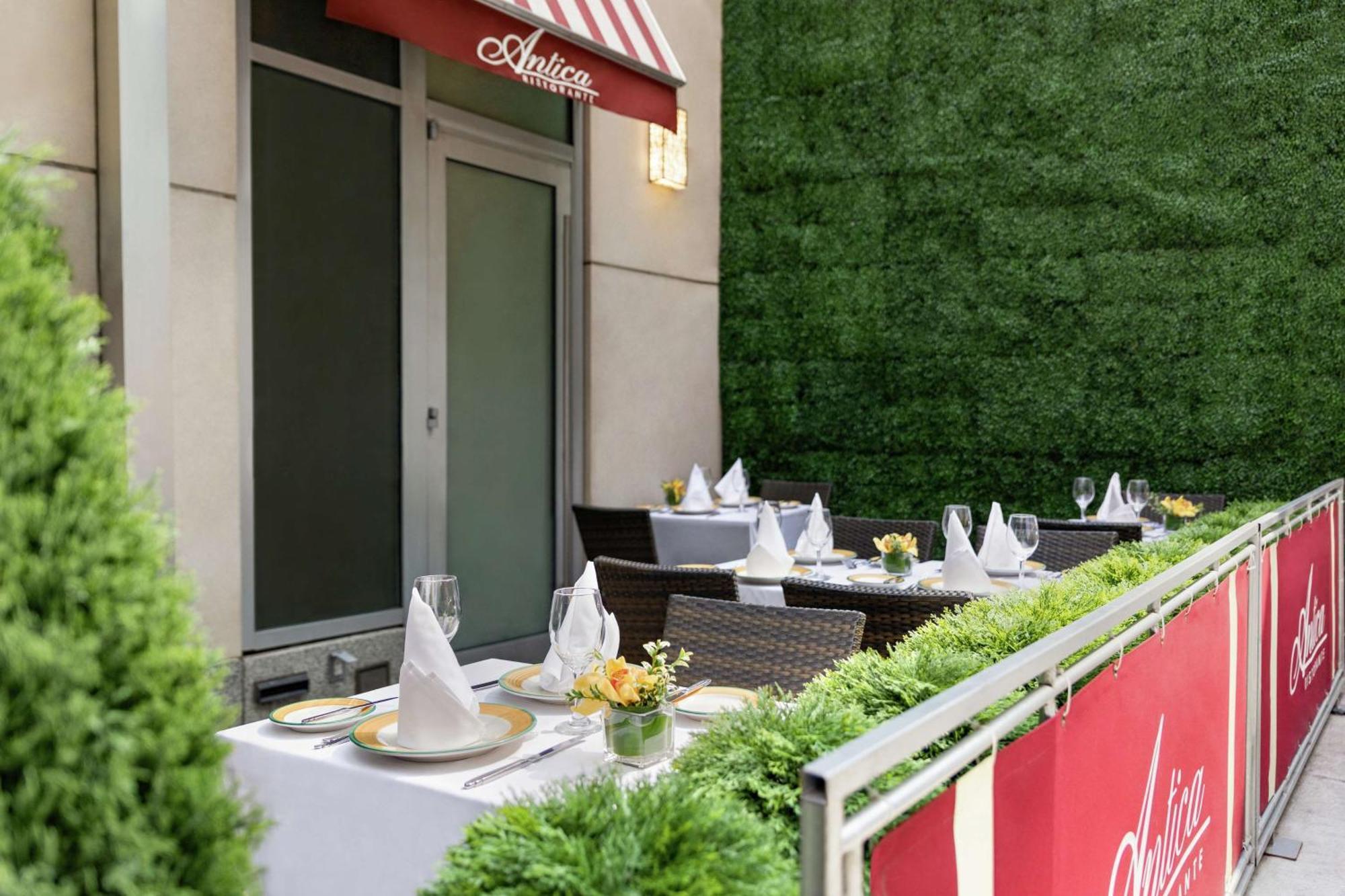 Hotel Doubletree By Hilton New York Downtown Esterno foto
