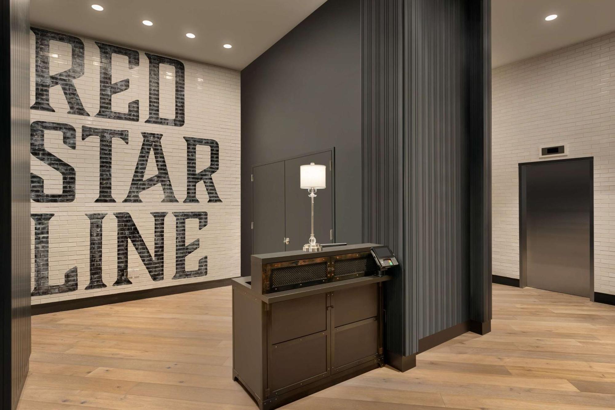 Hotel Doubletree By Hilton New York Downtown Esterno foto